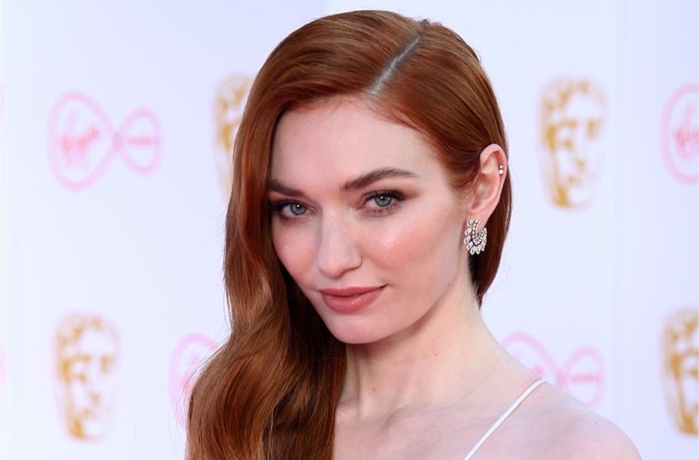 Eleanor Tomlinson: The British Actress Who Makes Period Drama Her Own Eleanor Tomlinson